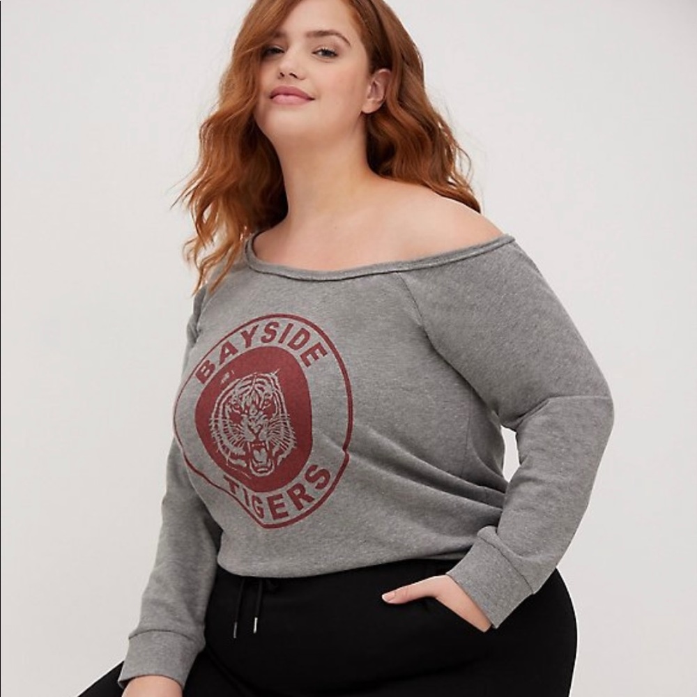 Bayside tigers off the shoulder shirt (torrid brand) in a size 1